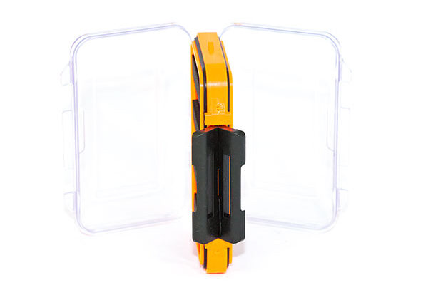 Waterproof Acrylic Fly Box ( holds 88 standard flies) FREE x 8 Goldheads